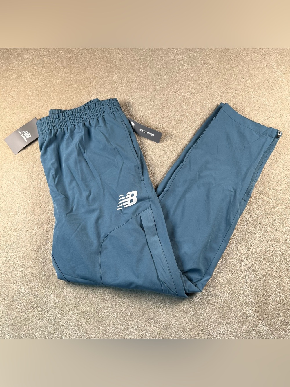 New Balance Track Pants Joggers NWT Blue Zip Bottom Athleisure Men's Medium